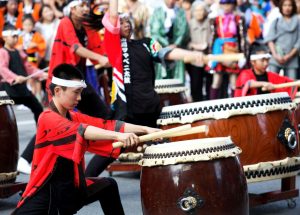 La storia dei tamburi giapponesi taiko: forza e ritualità