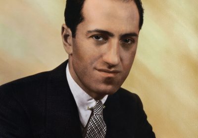 George Gershwin e “Rhapsody in Blue”: ponte tra classica e jazz