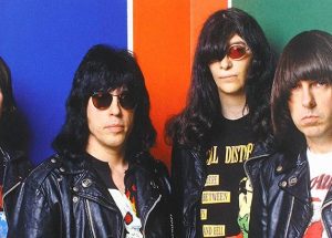 I Ramones e la nascita del punk nel CBGB di New York