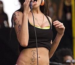 Amy Winehouse e “Back to Black”: soul moderno e tormento