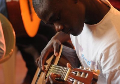 Strumenti africani che hanno influenzato il blues americano